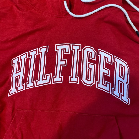 Tommy Hilfiger Cropped Hoodie - Picture 2 of 3